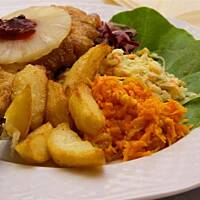 Piersi kurczaka z ananasami i żurawiną