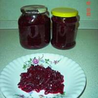 Sałatka z czerwonych buraków z papryki