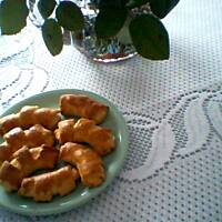 Rogaliki krucho drożdżowe  z marmoladką