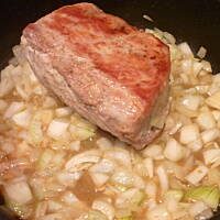 Pieczeń z majerankiem w winnym sosie!