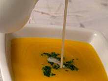 Fot. Wkn, Zupa dyniowa z serkiem