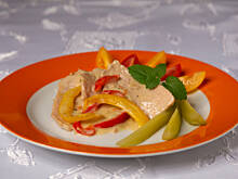 Fot. Wkn, Schab paprykowy w sosie śmietanowym