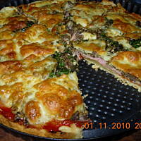 Tarta z pieczarkami i serem