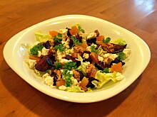 Fot. pchelka79, Sałatka z pieczonych buraków