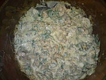 Fot. Kolorowa75, Pieczona piers z drobiu w sosie śmietanowo-pietruszkowo-czosnkowym