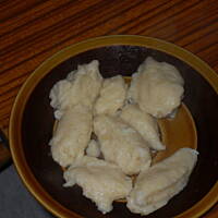 Pikantne kluski kładzione