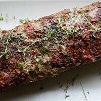 Pieczeń rzymska z tymiankiem i chilli