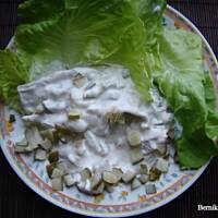 Śledzie w sosie jogurtowo-czosnkowym