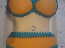 Fot. Aska0517, Tort bikini