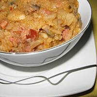 Bigos z młodej kapusty z pieczarkami