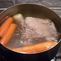 Ogórkowa na słodkiej śmietanie - przepis dla początkujących i nie tylko!