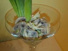 Fot. agf, Sałatka z pieczarek i pora na przyjęcie