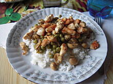 Fot. monisia_ze_szczecina, Ryż z kurczakiem na groszku i pieczarkach