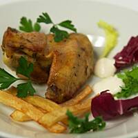 Skrzydełka macerowane w ziołach