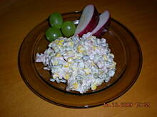 Fot. konaga2, Sałatka z wędzonych udek