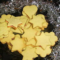 Ciasteczka kruche sklejane marmoladą