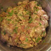 Kotlety schabowe nadziewane białą kiełbasą