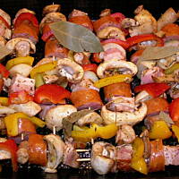 Szaszłyki warzywno-mięsne