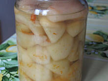 Fot. basilek, Gruszki w soku własnym