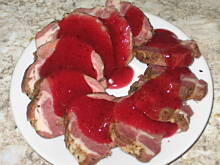 Fot. Kluko, Karkówka peklowana w sosie żurawinowo-chrzanowym