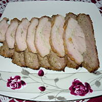 Pieczony indyk faszerowany mielonym mięsem