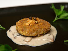 Fot. Wkn, Pangryczanki w pieczarce szarej