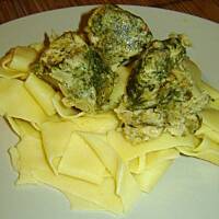 Kurczakowe zawijasy ze szpinakiem z pappardelle