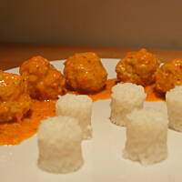 Pulpety w sosie pomidorowym