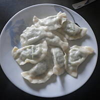 Pierozki z serem i szpinakiem