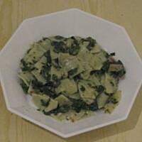 Makaron w "sosie" szpinakowo-śmietanowym