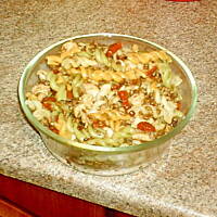 sałatka z kurczaka i suszonych pomidorów