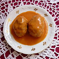 Pulpety w sosie paprykowo-pomidorowym