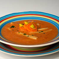 Zupa pomidorowa z jogurtem