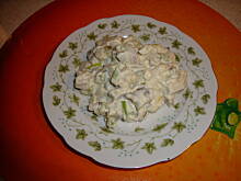 Fot. promyczek71, Sałatka ze śledziem w lekkim sosie musztardowym