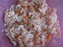 Fot. verika, Wyśmienita surówka z kiszonej kapusty i warzyw, z majonezem