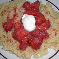 Makaron z truskawkami wspomnienie lata :)