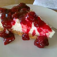 Angielski sernik z wiśniami