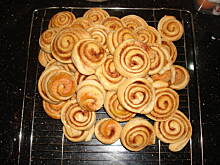 Fot. issima, Cynamonki