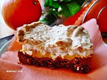 Fot. Mloda, Placek kakaowo-kokosowy z masą pomarańczową