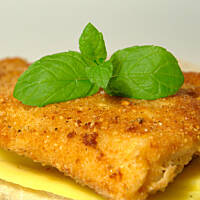 Pstrąg w panierce arachidowej