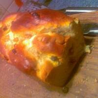 Maślana chałka z rodzynkami