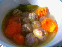 Fot. kaha87ha, Mięsne kulki do rosołu na niedzielny obiadek