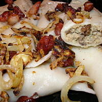 Pierogi z mięsem kapustą i pieczarkami na bogato:)