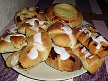 Fot. aag, Bułeczki/ rogaliki drożdżowe z dżemem