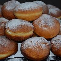 Pączki pyszne , puszyste-domowe