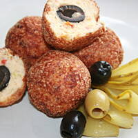 Drobiowo ziemniaczane kuleczki z oliwką kasiuli