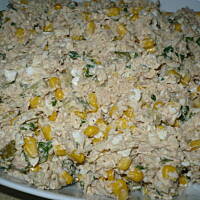 sałatka z tuńczykiem i ryżem