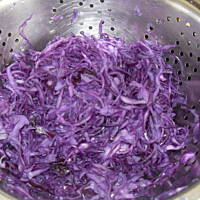Surówka z kapusty czerwonej