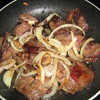 Wątróbka drobiowa z patelni