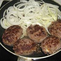 Mielone kotlety z mięsa wołowego